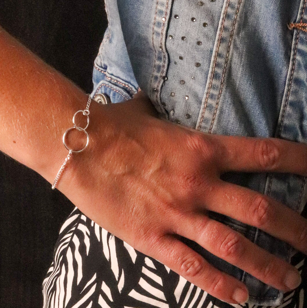 Bracelet ANNEAUX ENTRELACES