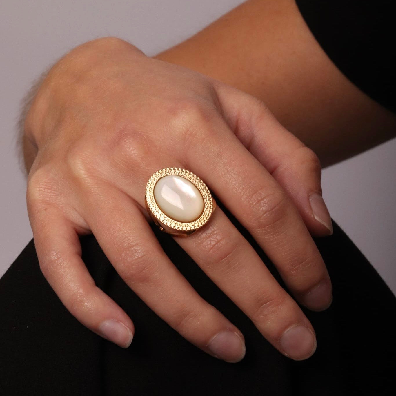 Bague Cabochon avec sa perle