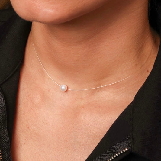 Collier fil transparent Perle d’eau douce